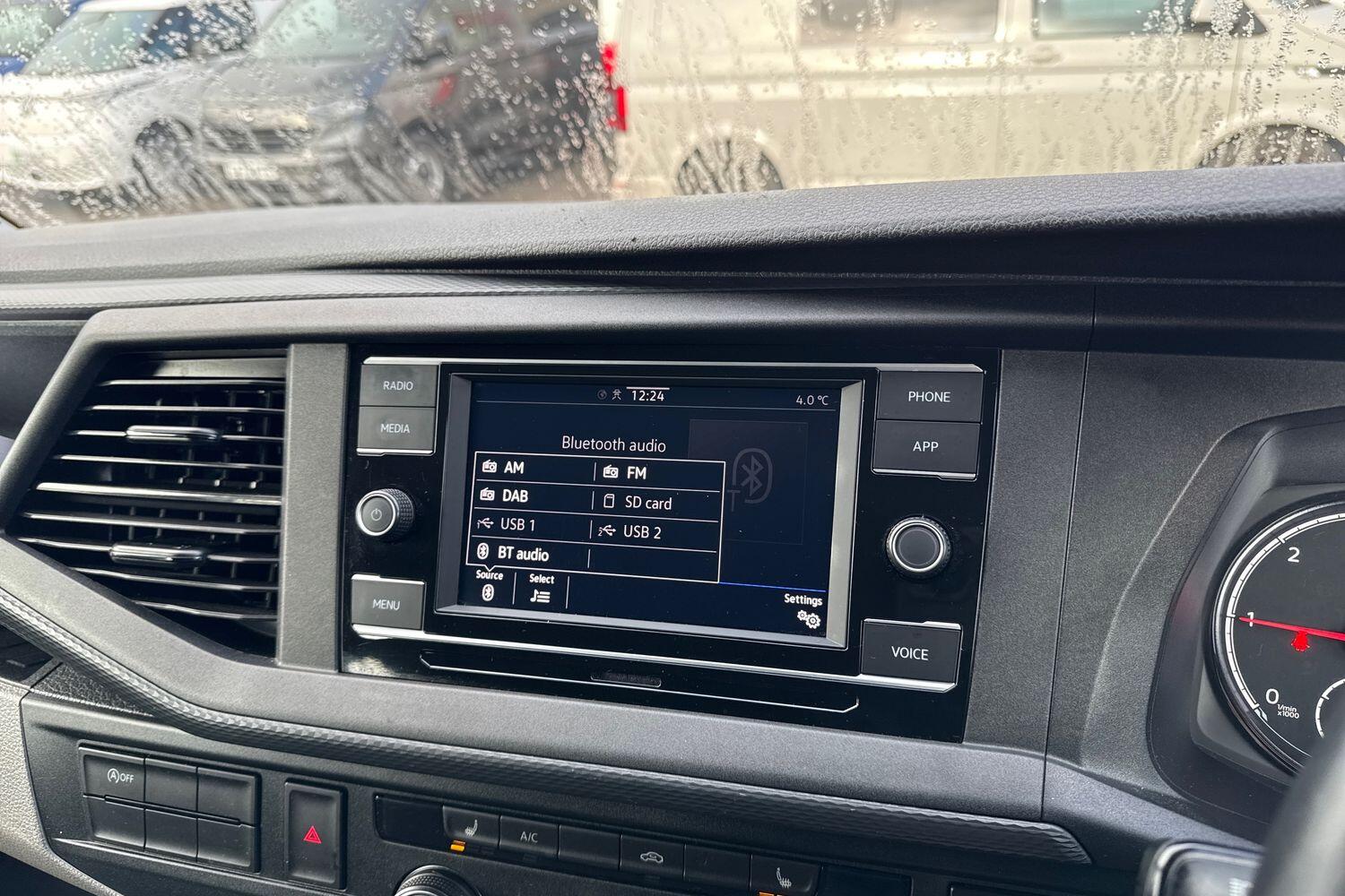 Used Volkswagen Transporter 2024 for sale - 77236042: Photo 35