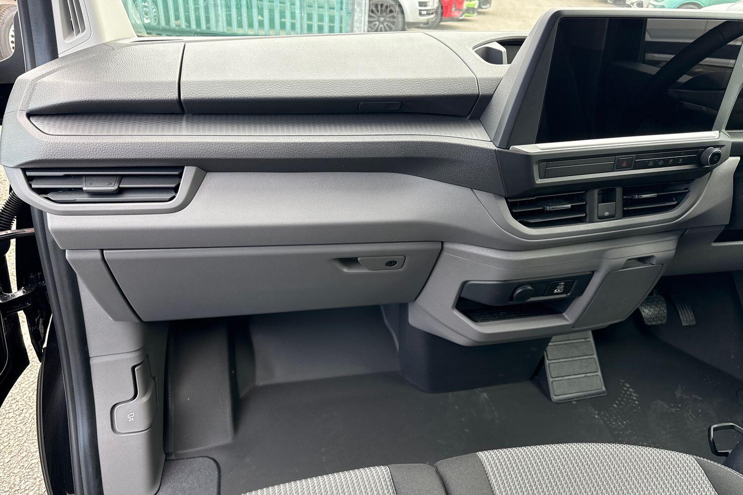 Used Volkswagen Transporter 2026 for sale - 78107545: Photo 14