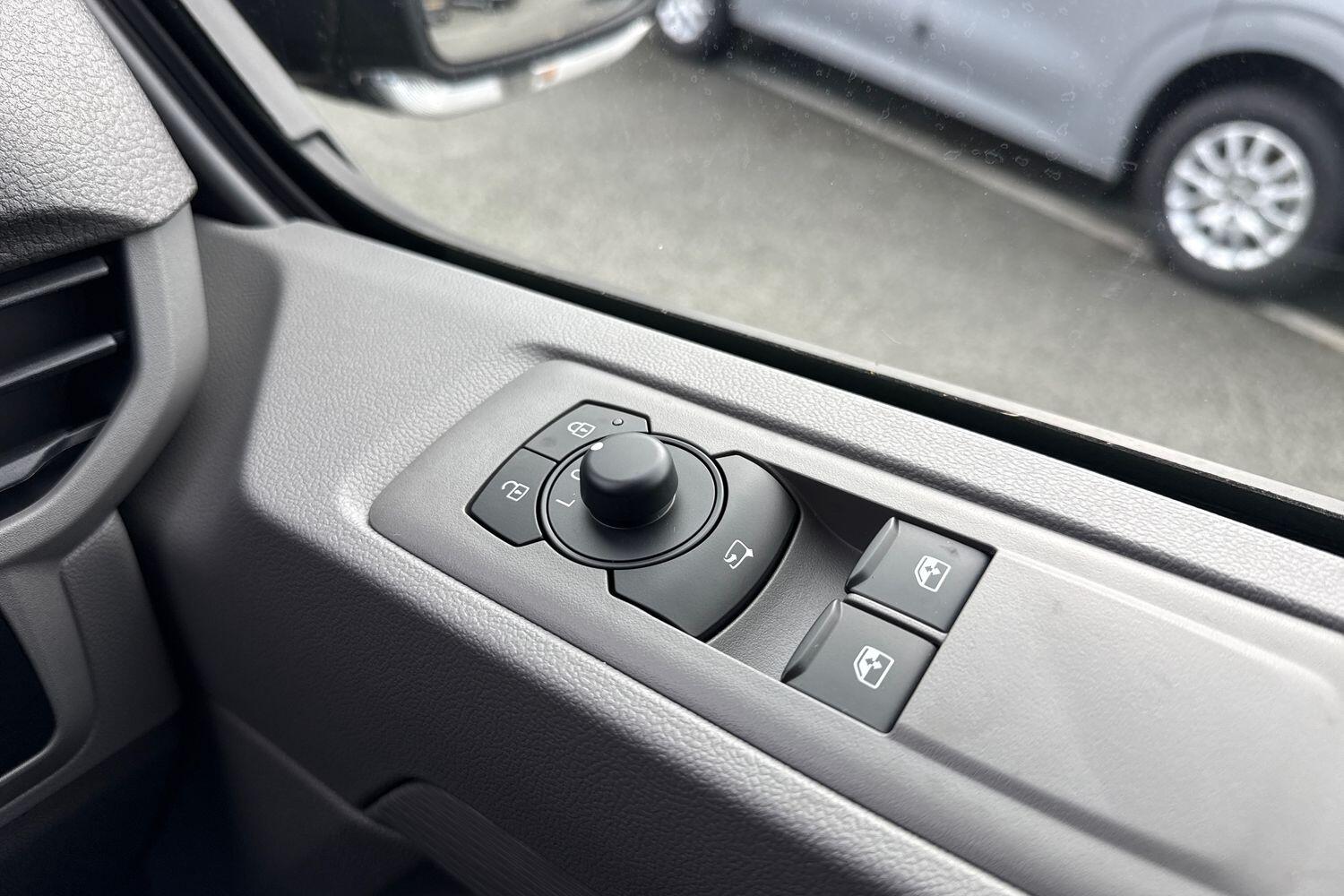 Used Volkswagen Transporter 2026 for sale - 78107545: Photo 17