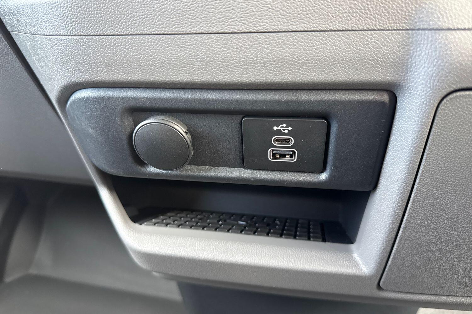 Used Volkswagen Transporter 2026 for sale - 78107545: Photo 48