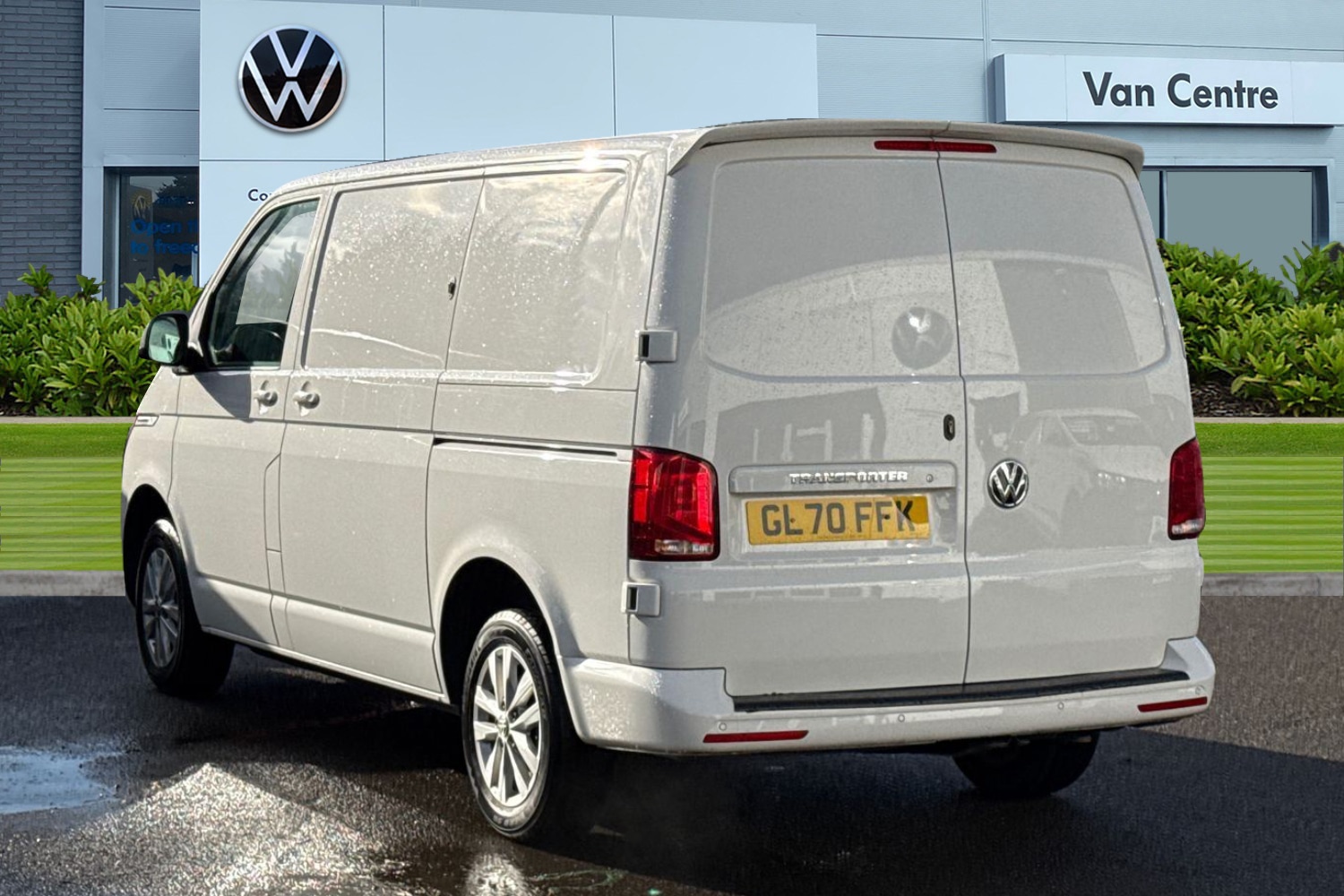Used Volkswagen Transporter 2020 for sale - 77582619: Photo 2