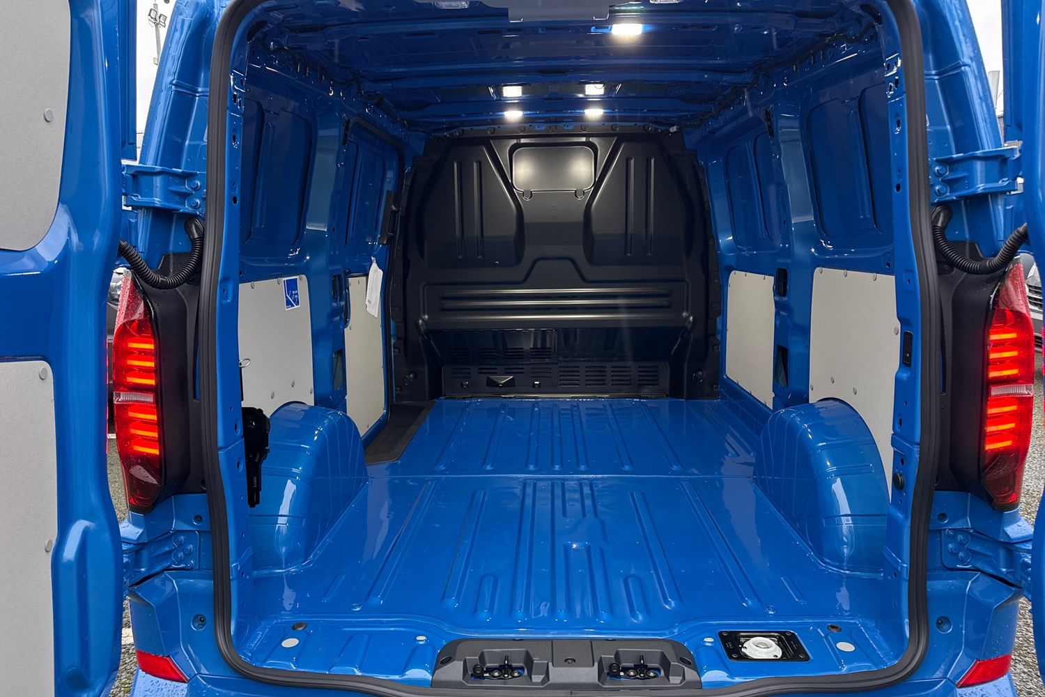 Used Volkswagen Transporter 2025 for sale - 77006863: Photo 6