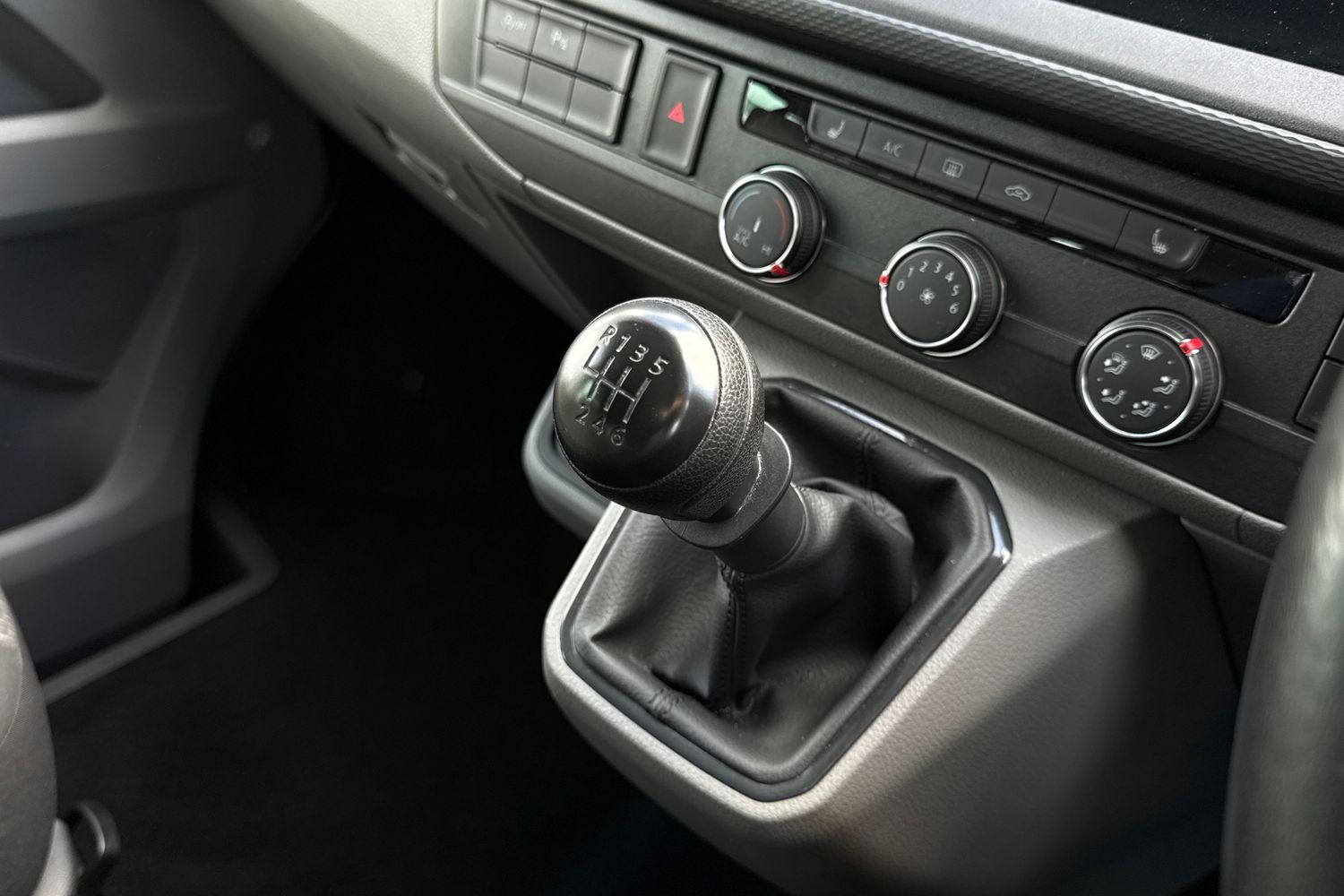 Used Volkswagen Transporter 2024 for sale - 76346538: Photo 23