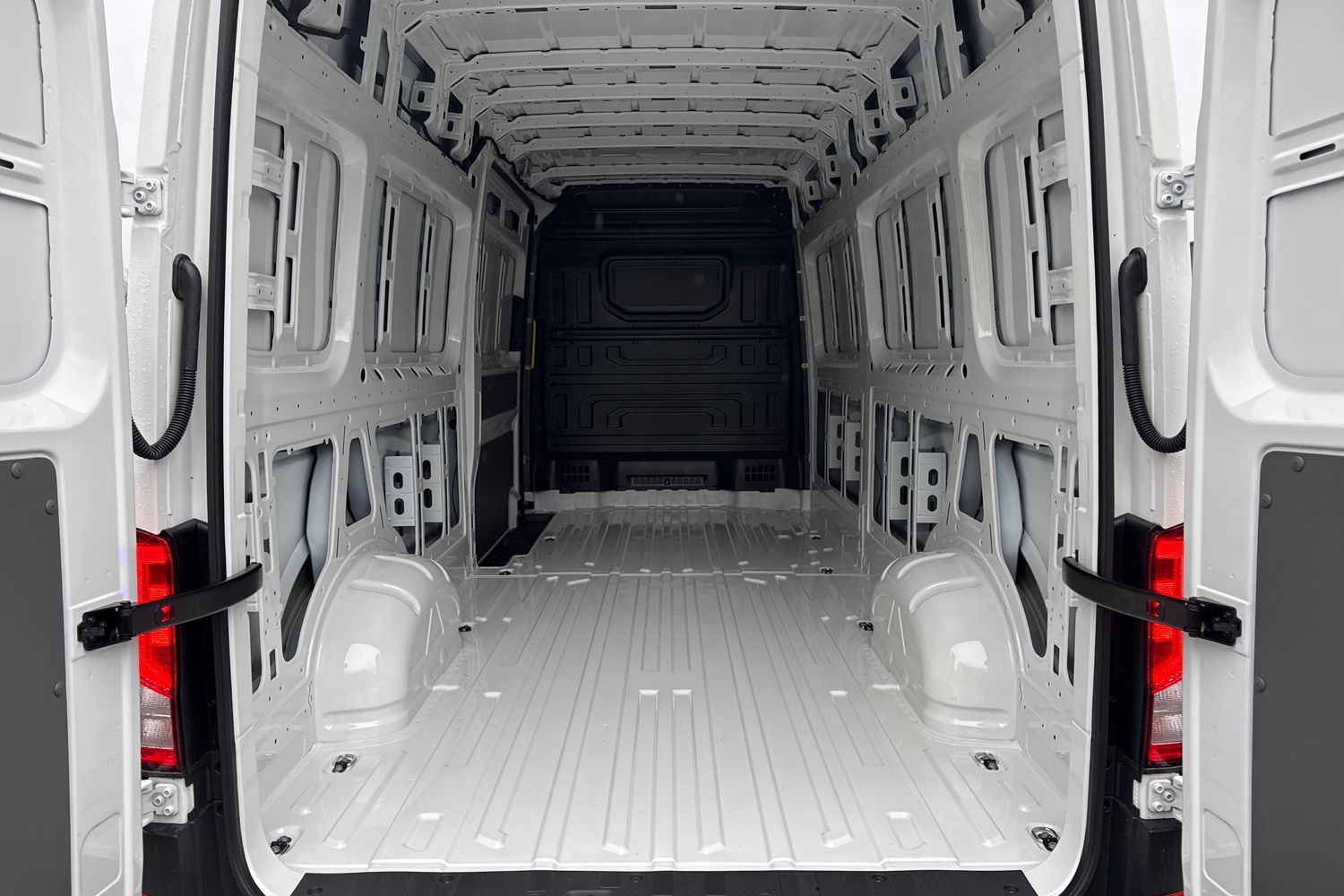 Used Volkswagen Crafter 2025 for sale - 77000529: Photo 6