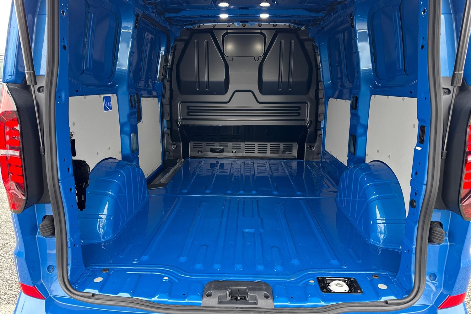 Used Volkswagen Transporter 2026 for sale - 78016188: Photo 6