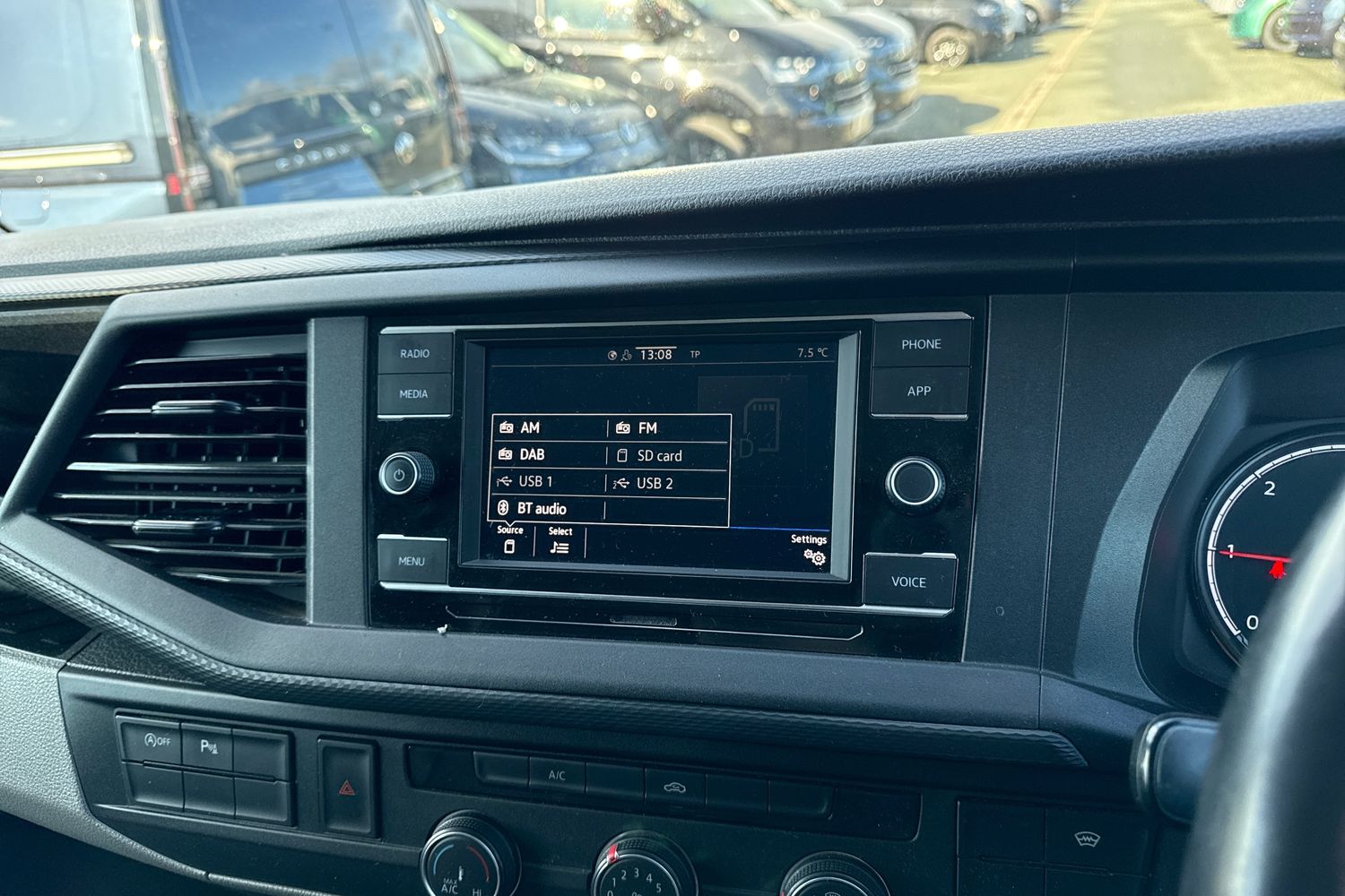 Used Volkswagen Transporter 2022 for sale - 77582838: Photo 35