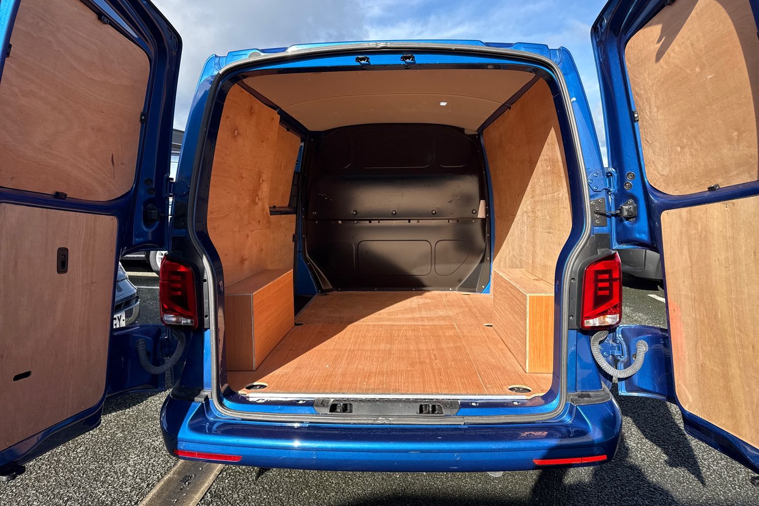 Used Volkswagen Transporter 2022 for sale - 77582838: Photo 7