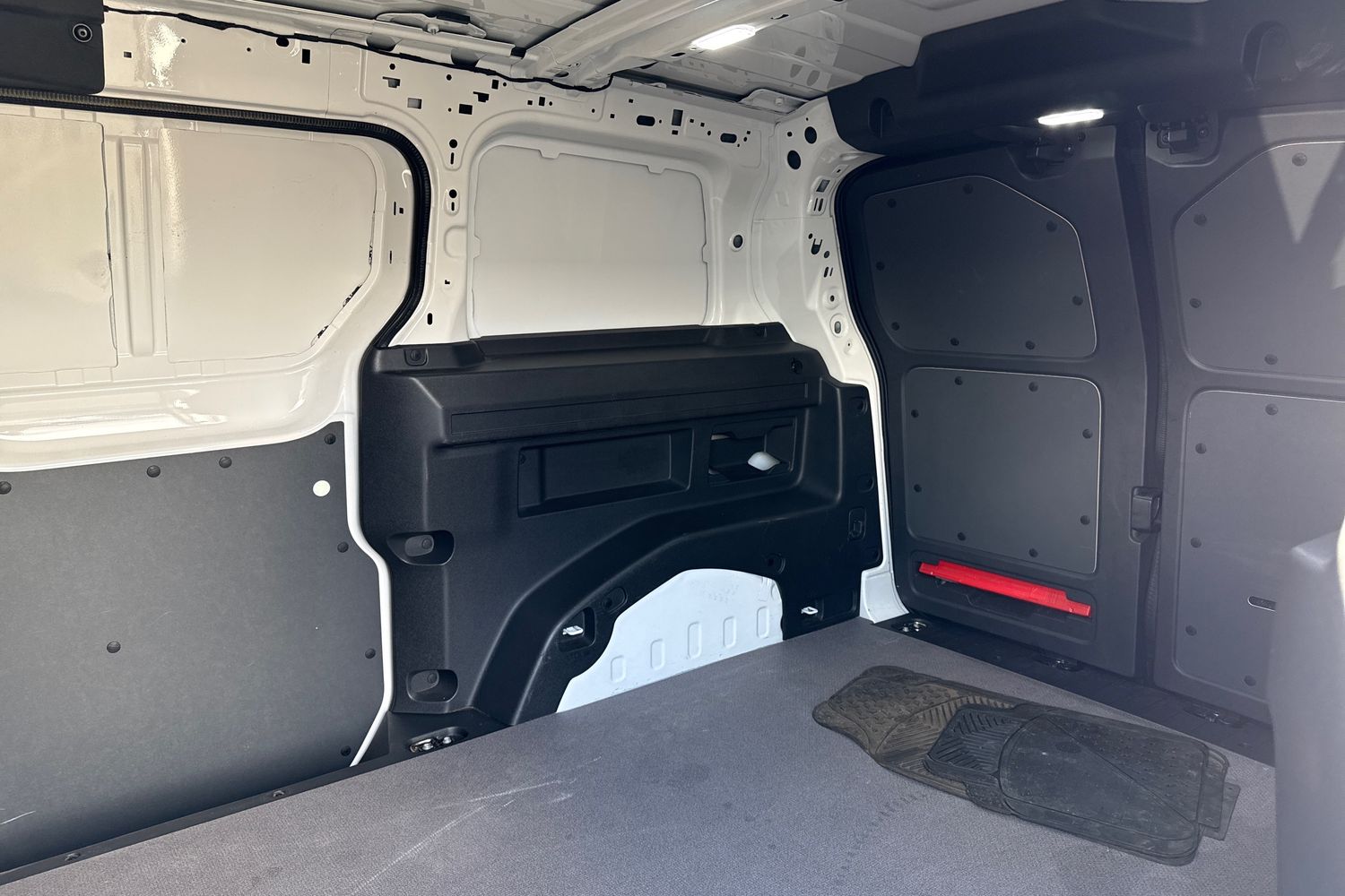 Used Volkswagen ID. Buzz Cargo 2025 for sale - 77620531: Photo 18