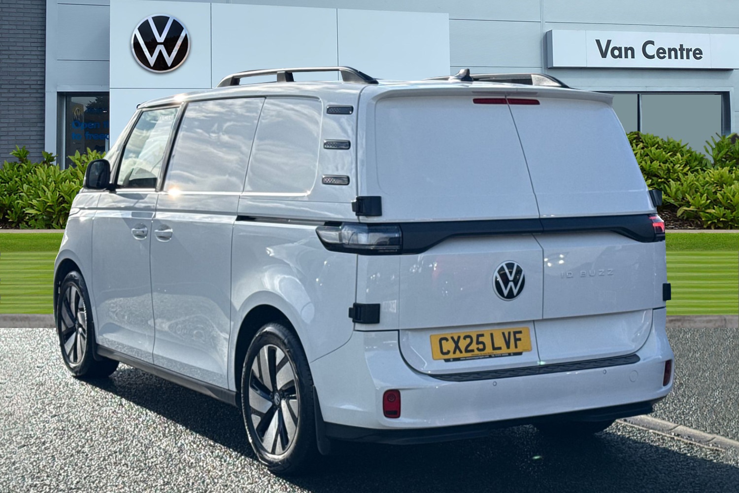 Used Volkswagen ID. Buzz Cargo 2025 for sale - 77620531: Photo 2