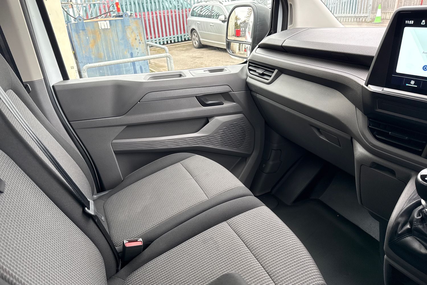 Used Volkswagen Transporter 2025 for sale - 76421343: Photo 40