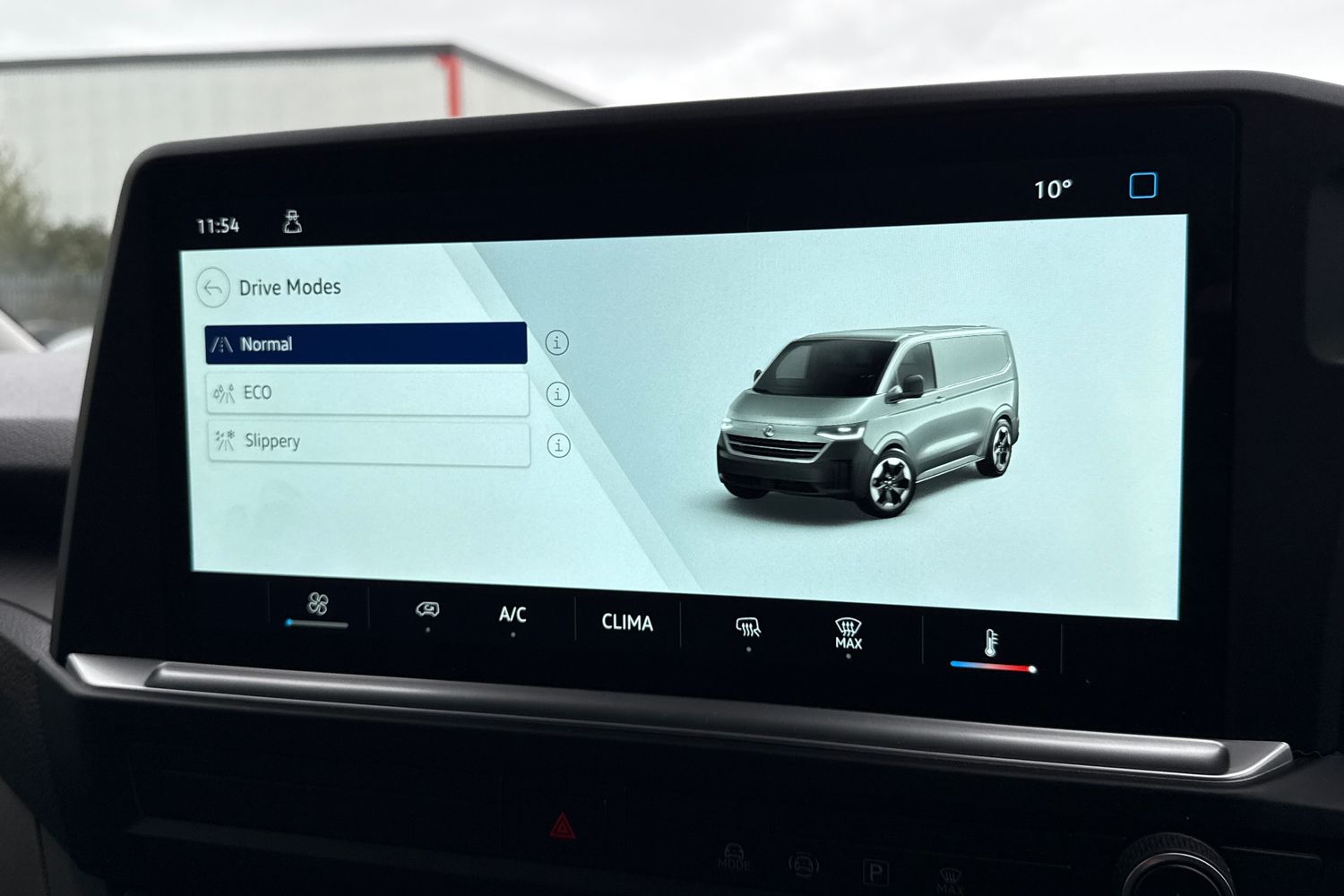 Used Volkswagen Transporter 2025 for sale - 76421343: Photo 49