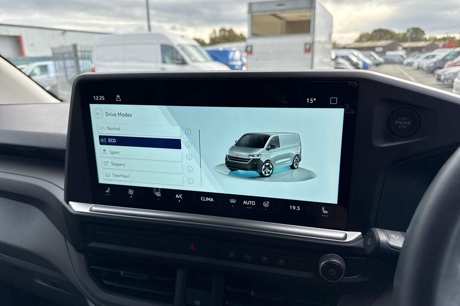 Used Volkswagen Transporter 2025 for sale - 76346455: Photo 36