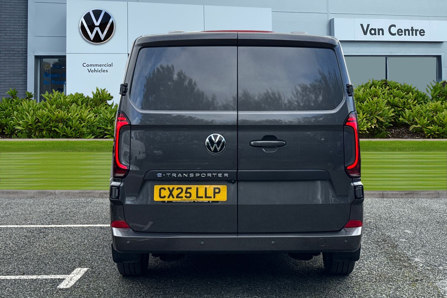 Used Volkswagen Transporter 2025 for sale - 76346455: Photo 4