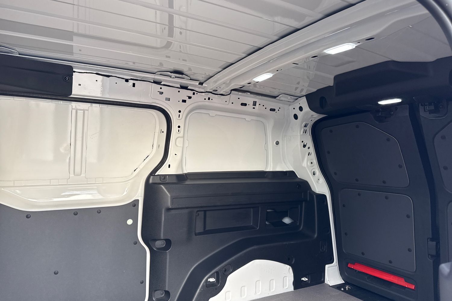 Used Volkswagen ID. Buzz Cargo 2025 for sale - 77582747: Photo 19