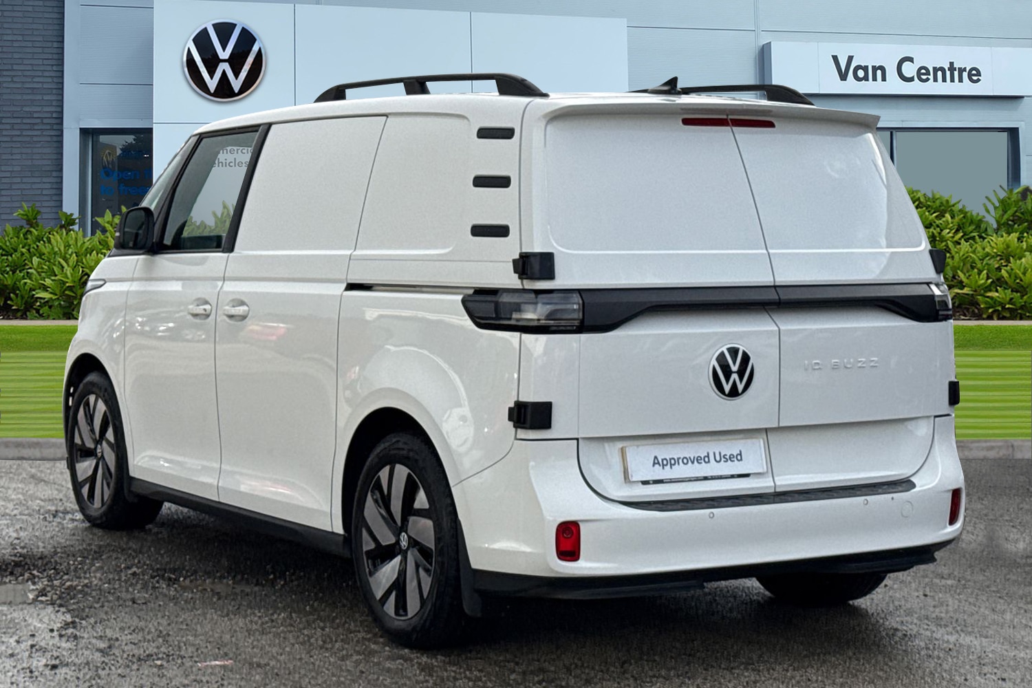 Used Volkswagen ID. Buzz Cargo 2025 for sale - 77582747: Photo 2