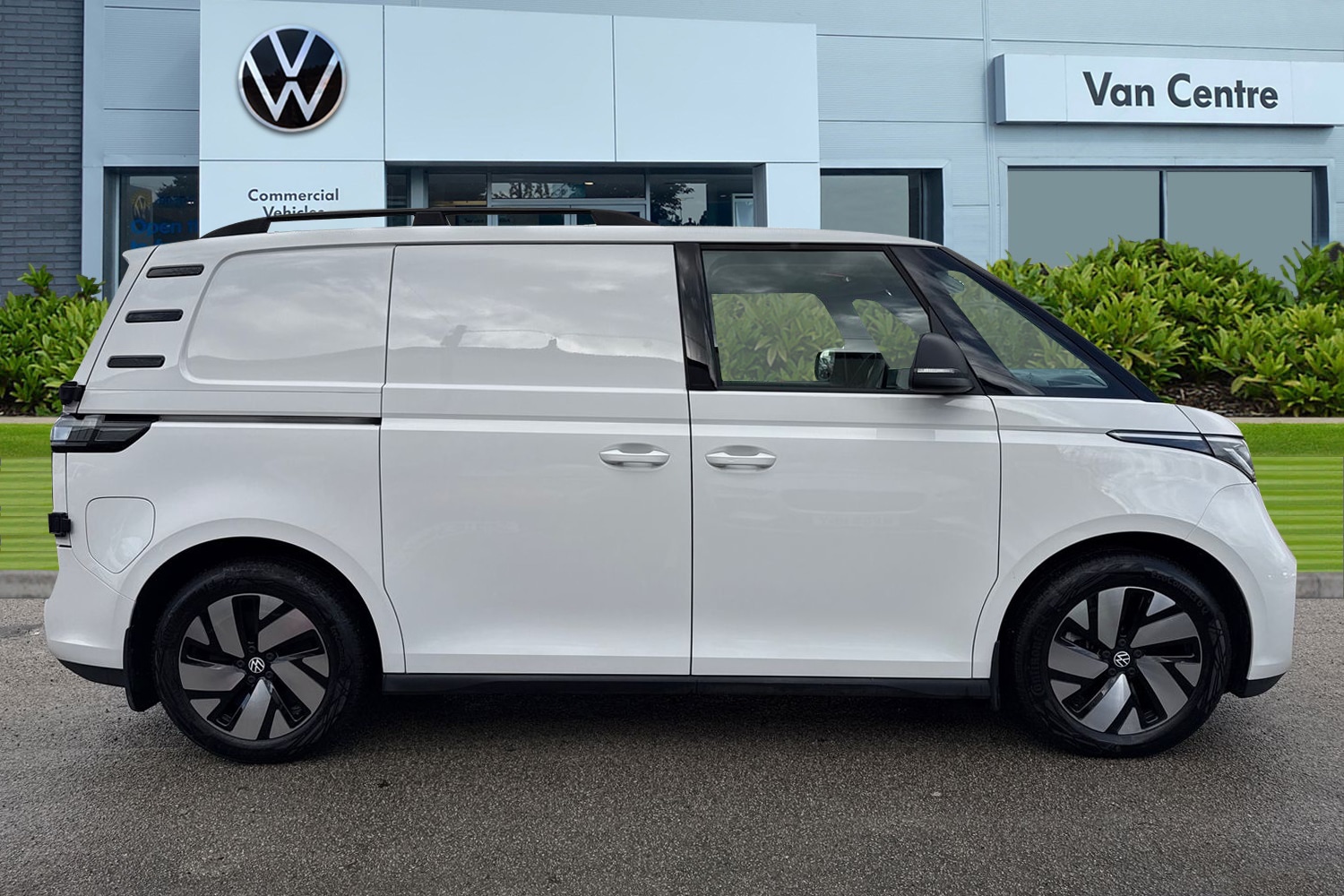 Used Volkswagen ID. Buzz Cargo 2025 for sale - 77582747: Photo 3