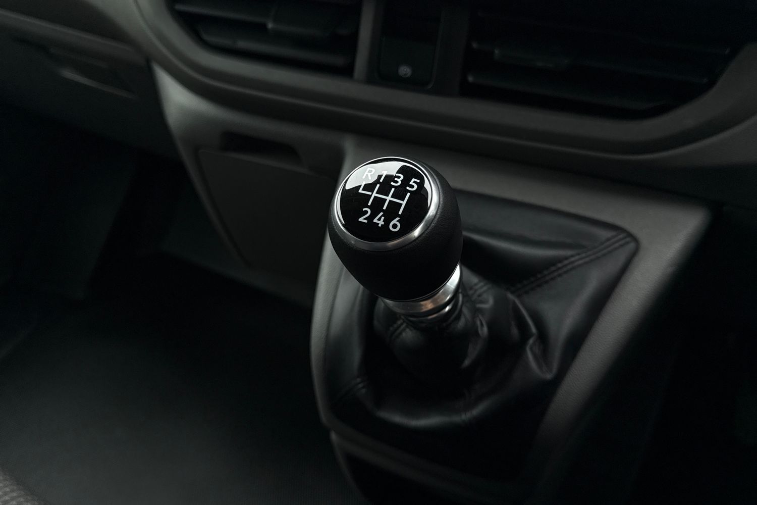 Used Volkswagen Transporter 2025 for sale - 76421433: Photo 20