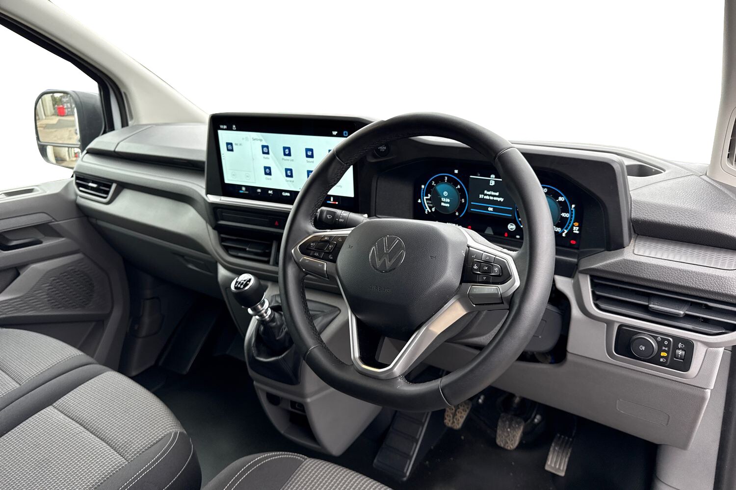 Used Volkswagen Transporter 2025 for sale - 76421433: Photo 8