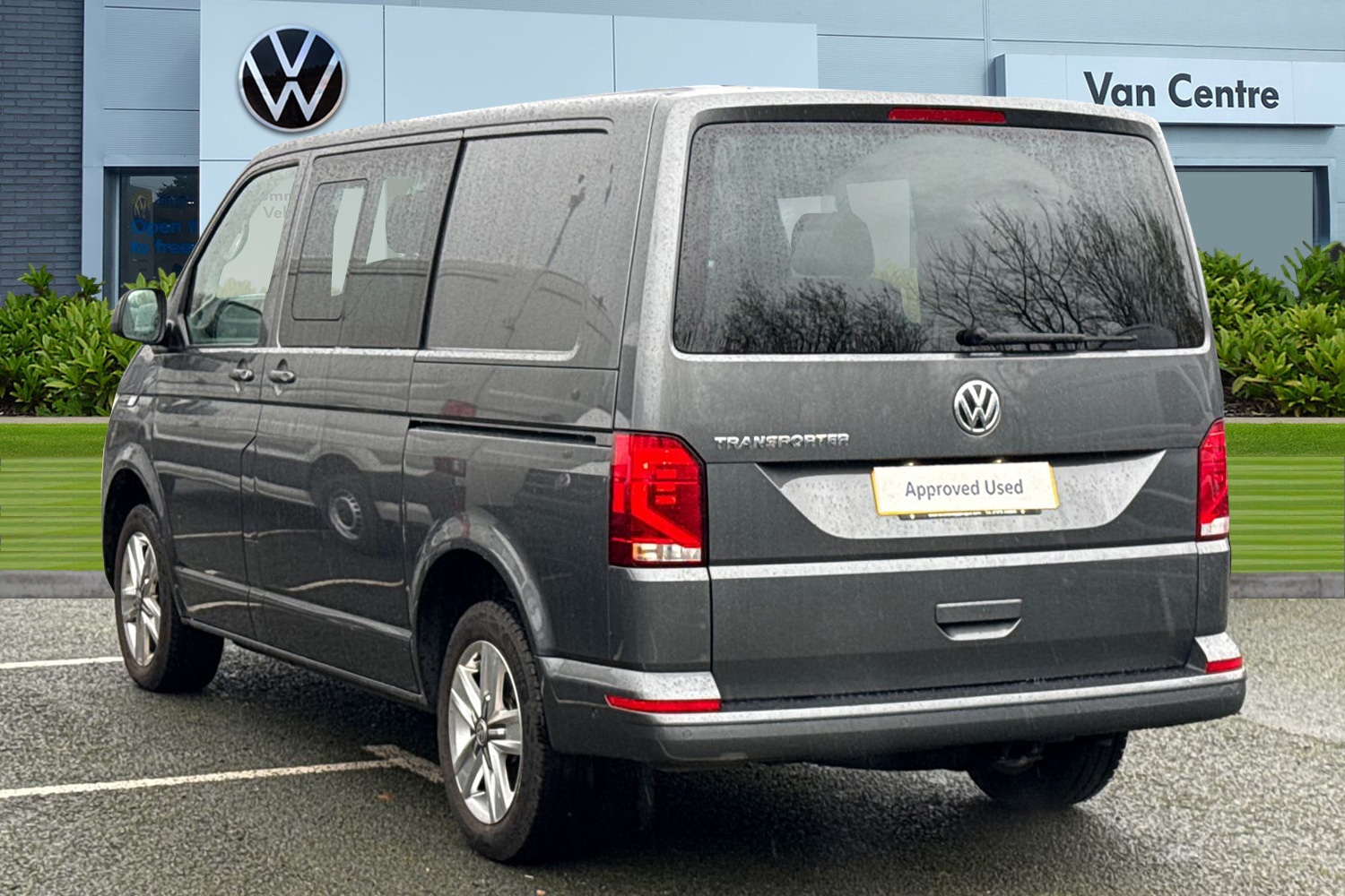 Used Volkswagen Transporter 2024 for sale - 77006841: Photo 2
