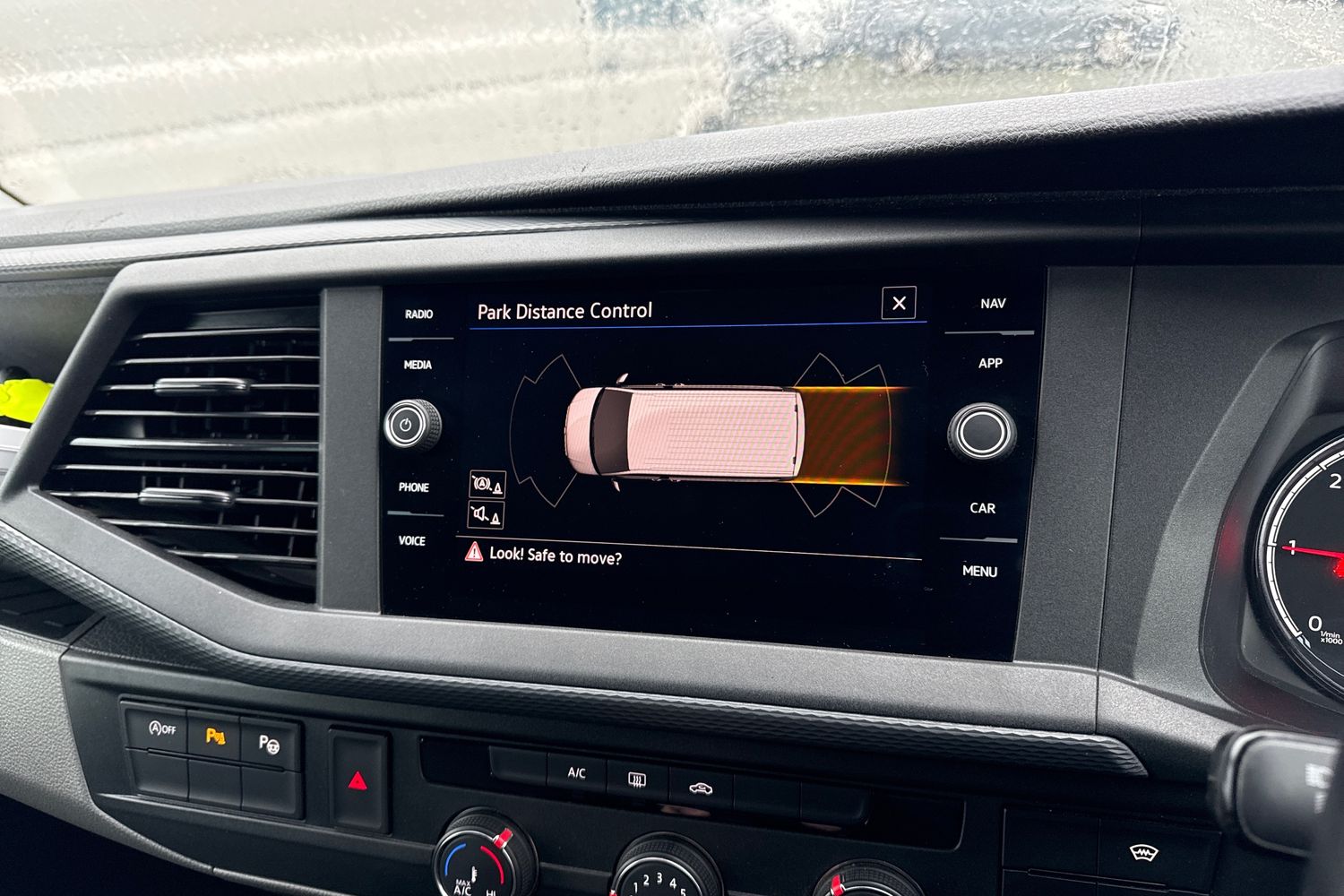 Used Volkswagen Transporter 2024 for sale - 77006841: Photo 44