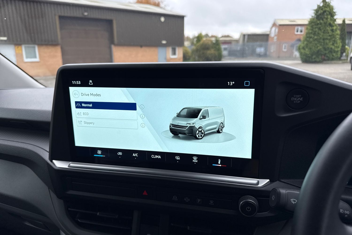 Used Volkswagen Transporter 2025 for sale - 76916313: Photo 37