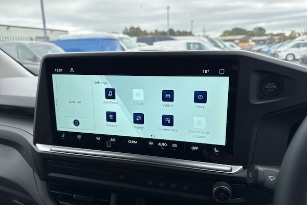 Used Volkswagen Transporter 2025 for sale - 76230578: Photo 28