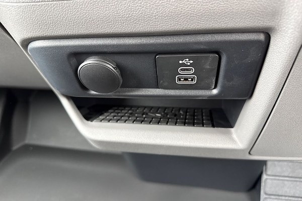 Used Volkswagen Transporter 2025 for sale - 76230578: Photo 33