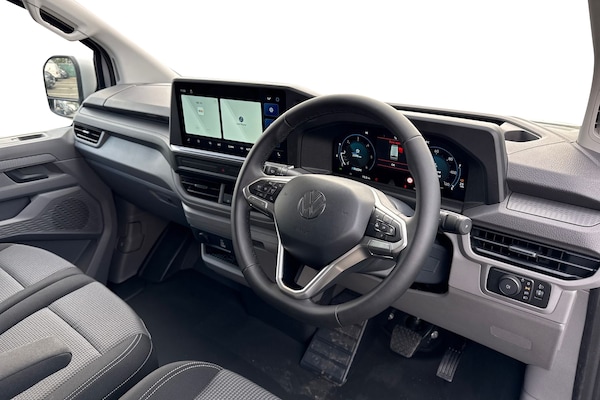 Used Volkswagen Transporter 2025 for sale - 76230566: Photo 13
