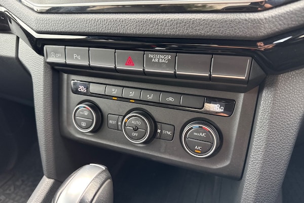 Used Volkswagen Amarok 2020 for sale - 76230648: Photo 21