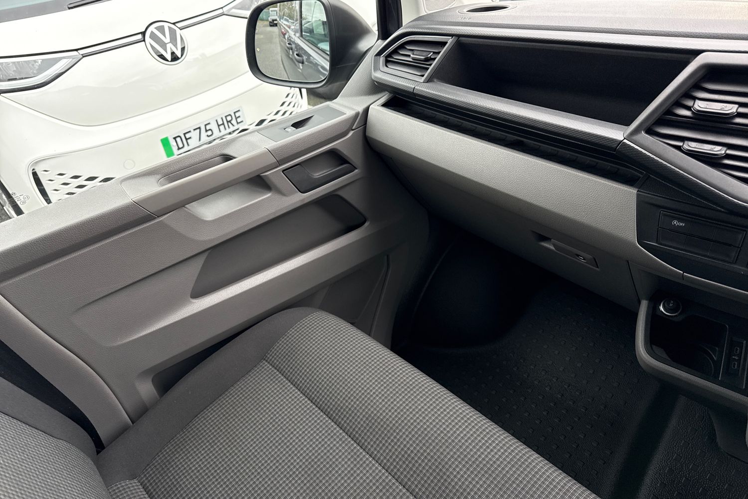 Used Volkswagen Transporter 2024 for sale - 76739682: Photo 20