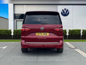 Used Volkswagen Multivan 2025 for sale - 78756224: Photo