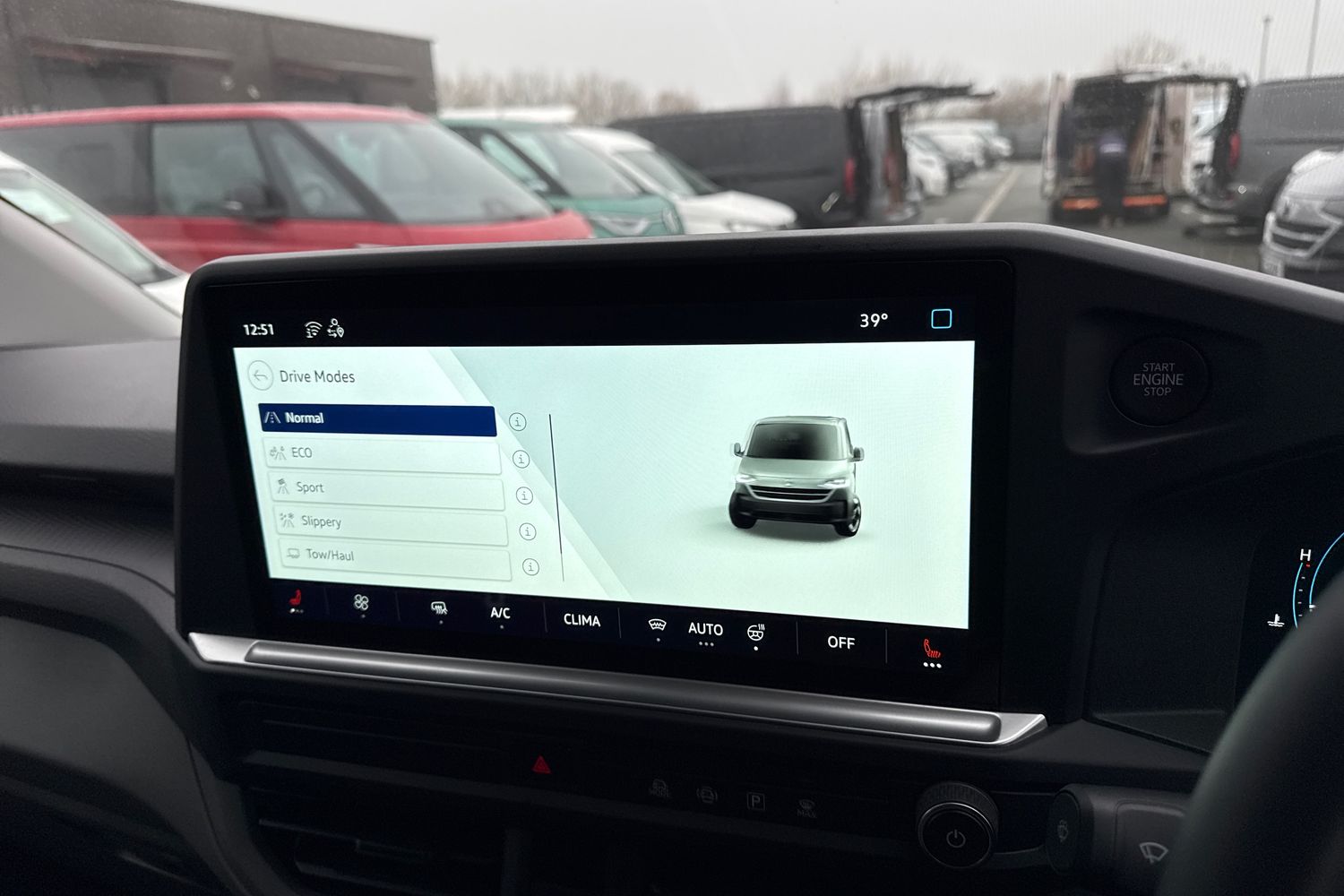 Used Volkswagen Transporter 2025 for sale - 77152630: Photo 35