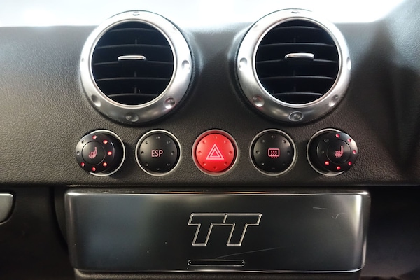 Used Audi TT 2002 for sale - 74687848: Photo 22