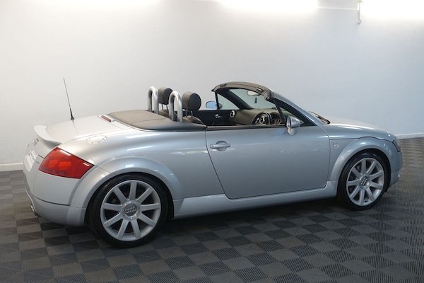 Used Audi TT 2002 for sale - 74687848: Photo 4
