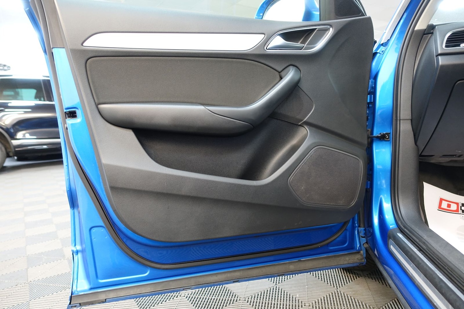 Used Audi Q3 2015 for sale - 77560761: Photo 39