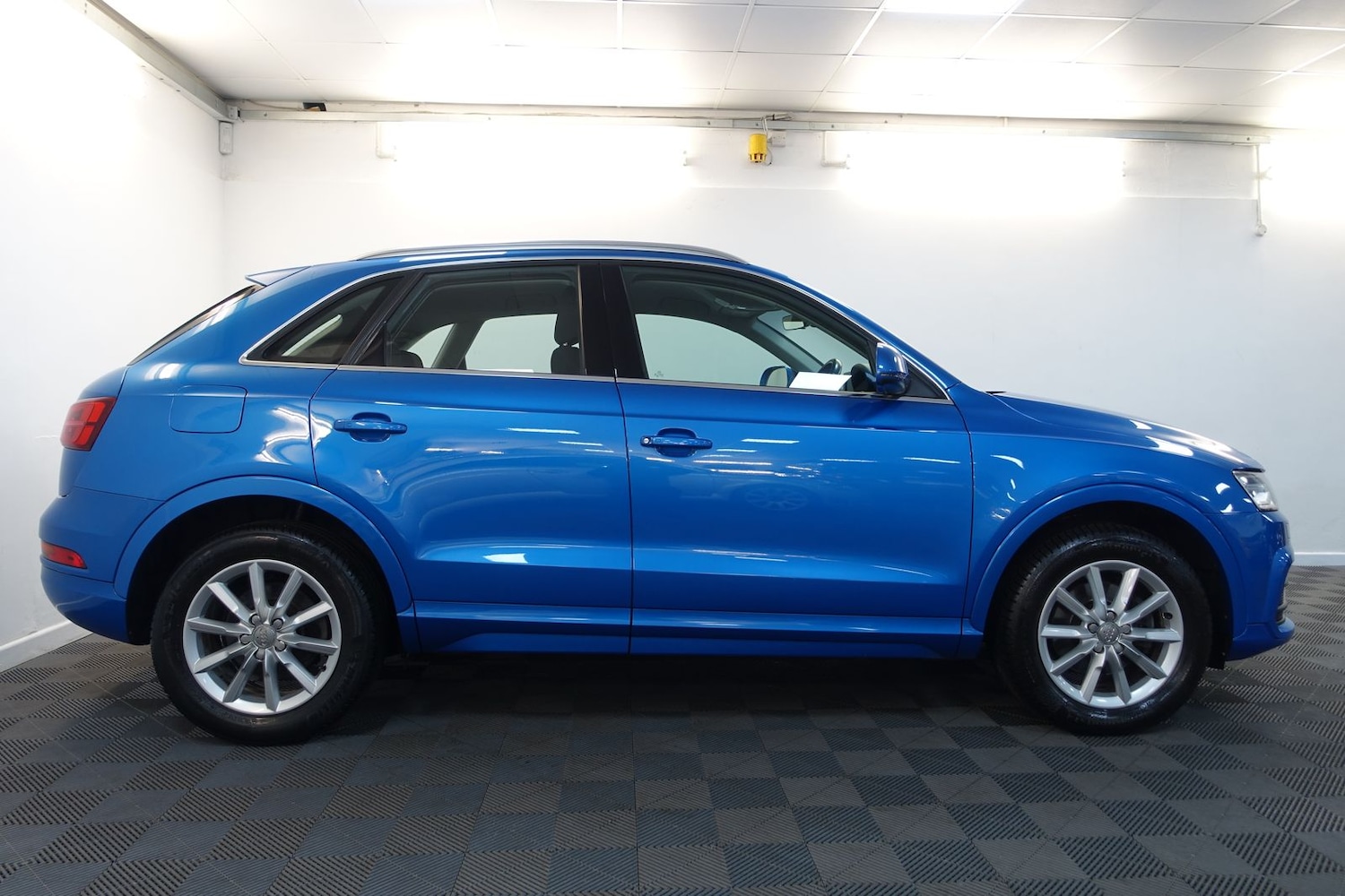 Used Audi Q3 2015 for sale - 77560761: Photo 7