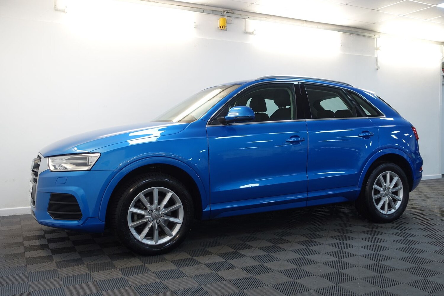 Used Audi Q3 2015 for sale - 77560761: Photo 78