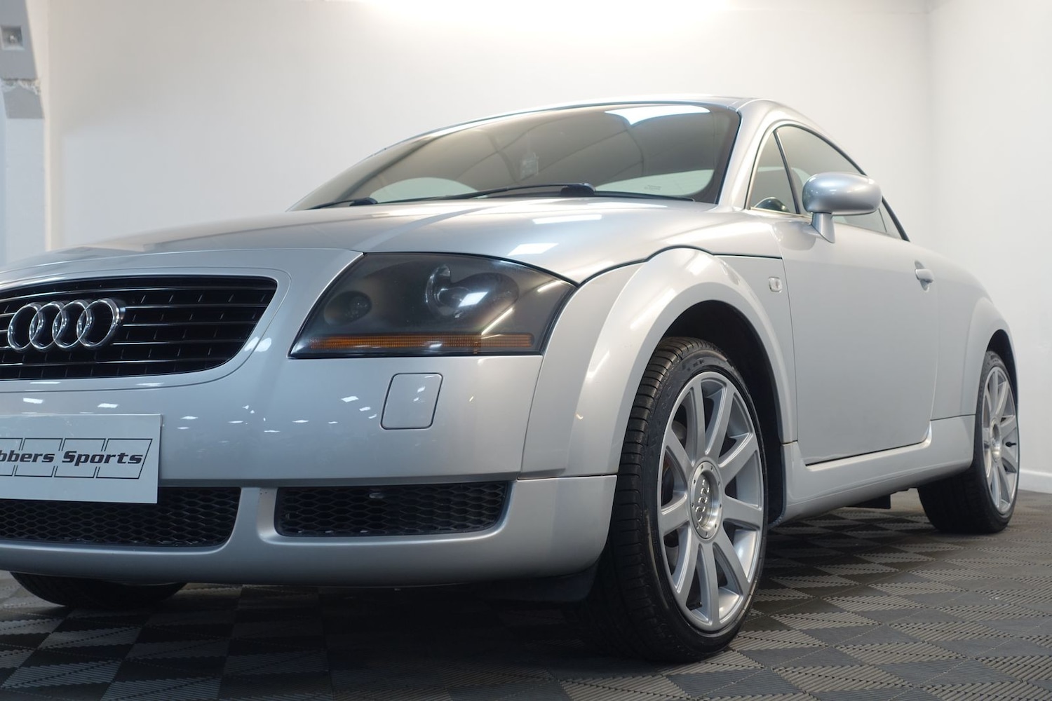 Used Audi TT 2001 for sale - 77102692: Photo 12