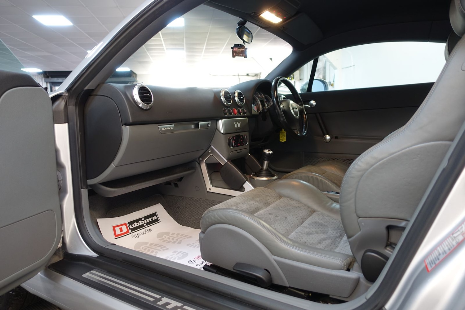 Used Audi TT 2001 for sale - 77102692: Photo 15