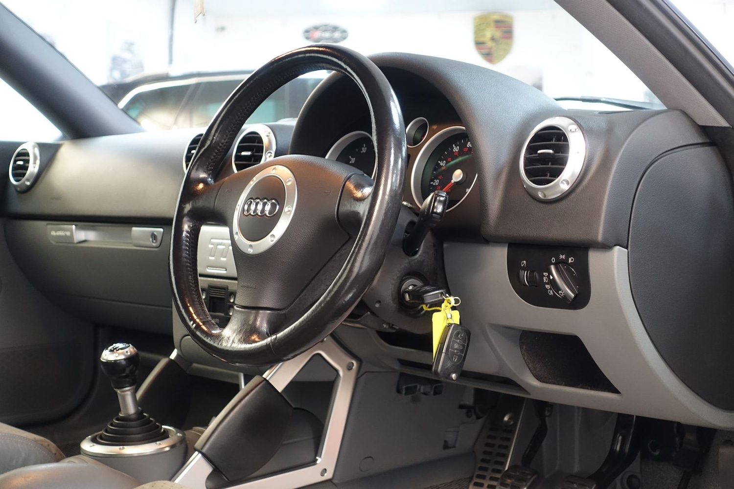 Used Audi TT 2001 for sale - 77102692: Photo 20