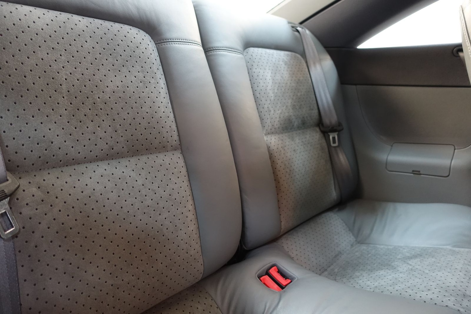 Used Audi TT 2001 for sale - 77102692: Photo 23