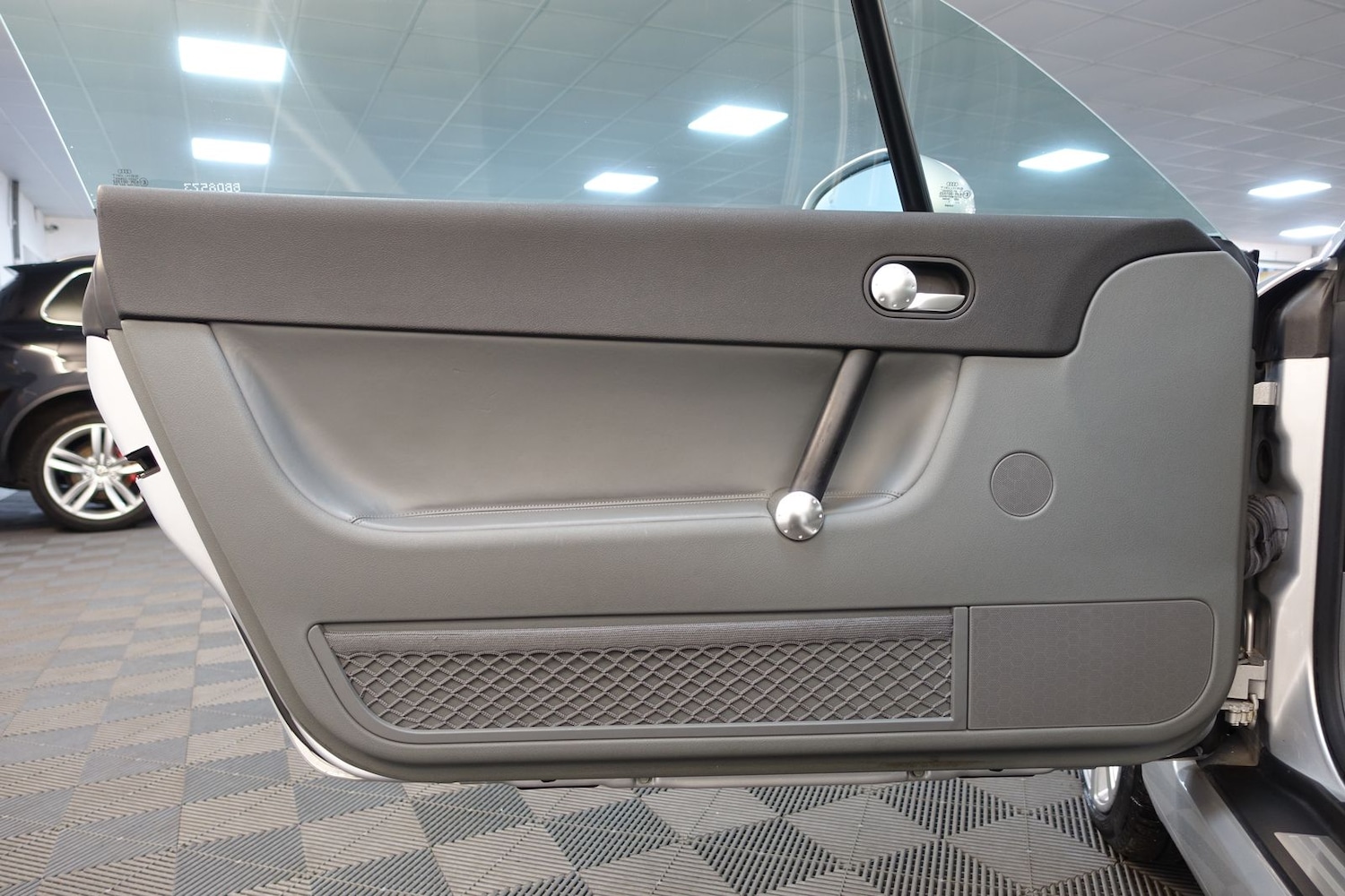 Used Audi TT 2001 for sale - 77102692: Photo 26