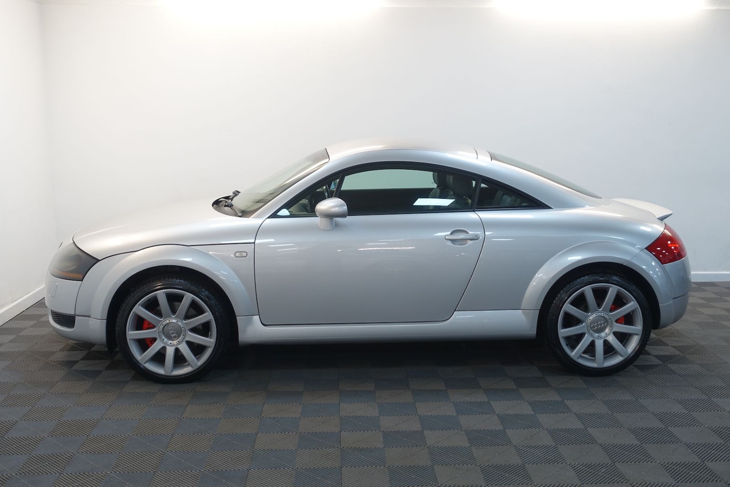 Used Audi TT 2001 for sale - 77102692: Photo 69