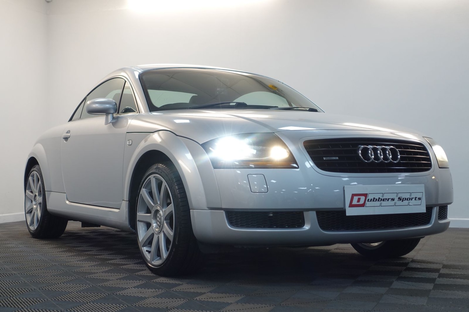 Used Audi TT 2001 for sale - 77102692: Photo 74