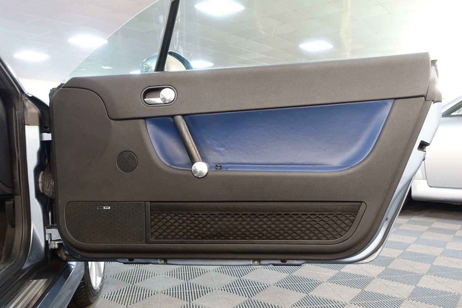 Used Audi TT 2003 for sale - 77102685: Photo 31