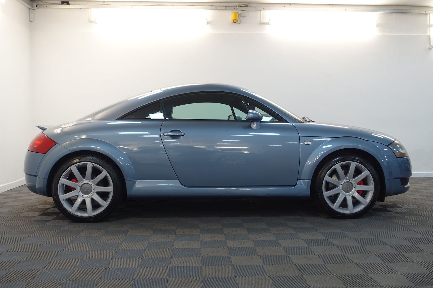 Used Audi TT 2003 for sale - 77102685: Photo 77