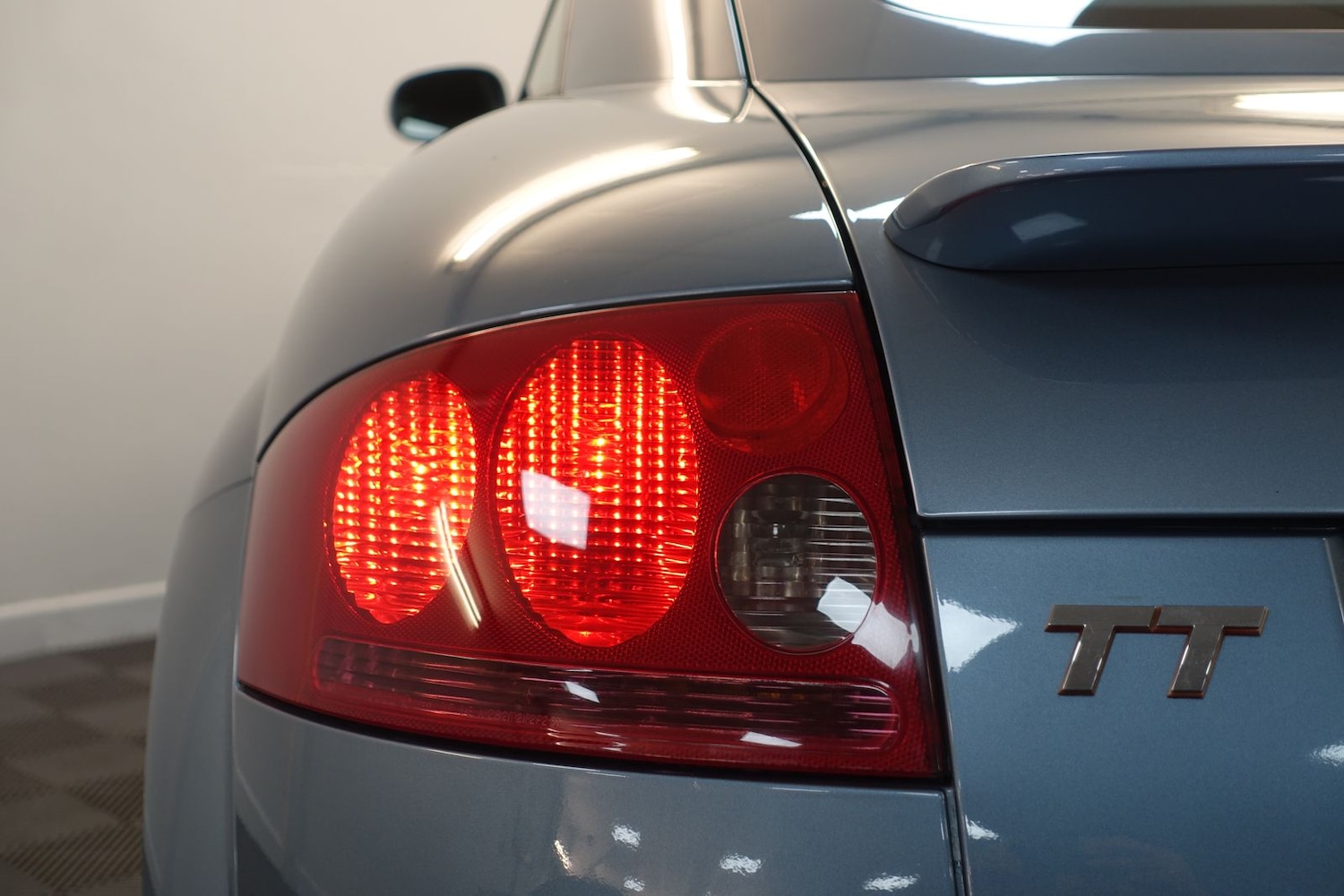 Used Audi TT 2003 for sale - 77102685: Photo 99