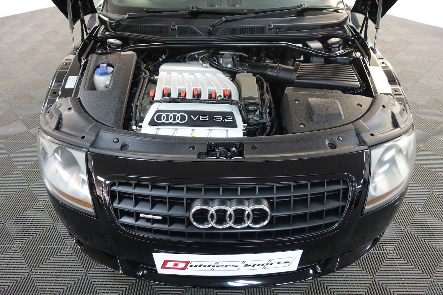 Used Audi TT 2004 for sale - 77169444: Photo 42