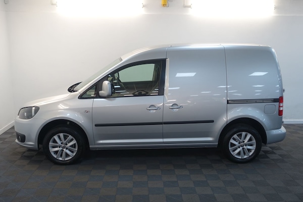 Used Volkswagen Caddy 2015 for sale - 76033580: Photo 2