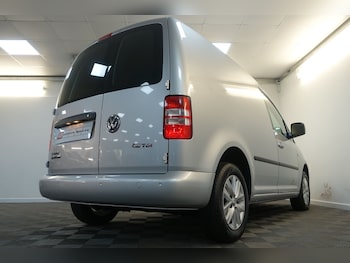 Used Volkswagen Caddy 2015 for sale - 76033580: Photo 4